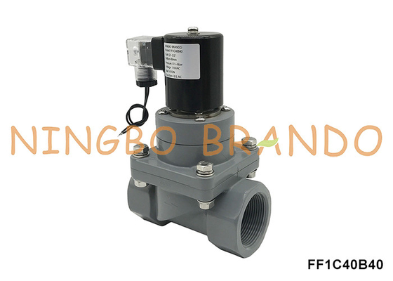 1-1/2'' DN40 ปริมาตรการป้องกันการกัดกร่อน CPVC Solenoid Valve สําหรับกรดเคมี 220V 24V