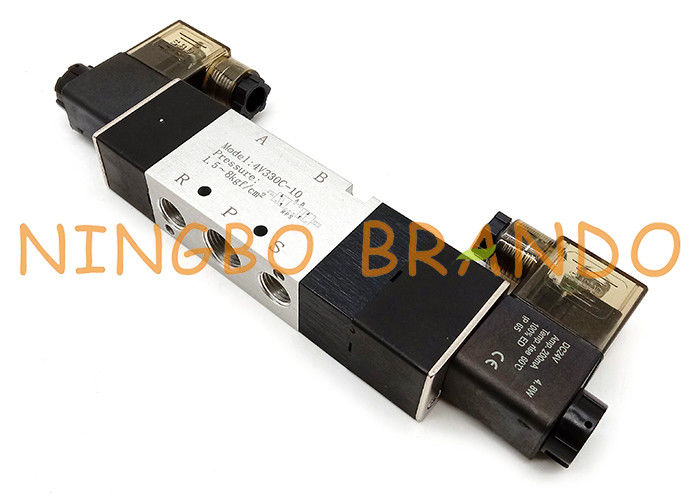 Airtac Type 4V330C-10 5/3 Way Closed Center วาล์วควบคุมอากาศ