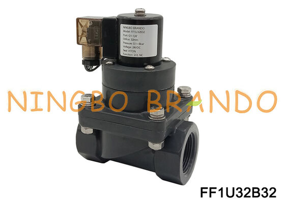 1-1/4 '' UPVC โซลินอยด์วาล์วป้องกันการกัดกร่อน DN32 วาล์วเคมี